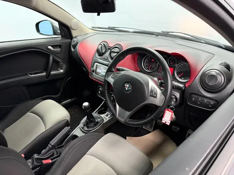 ALFA ROMEO MITO 1.6 JTDM-2 Distinctive 3dr [Start Stop]