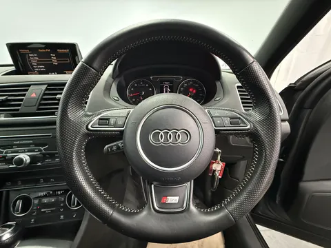 AUDI Q3 2.0T FSI Quattro S Line Edition 5dr S Tronic