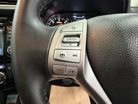 NISSAN QASHQAI 1.6 dCi Acenta Premium 5dr Xtronic