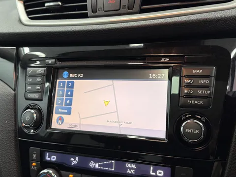 NISSAN QASHQAI 1.6 dCi Acenta Premium 5dr Xtronic