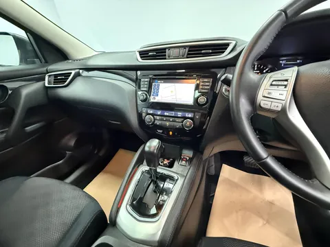 NISSAN QASHQAI 1.6 dCi Acenta Premium 5dr Xtronic