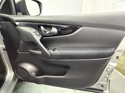 NISSAN QASHQAI 1.6 dCi Acenta Premium 5dr Xtronic