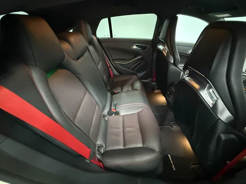 MERCEDES-BENZ CLA CLA 45 4Matic 5dr Tip Auto