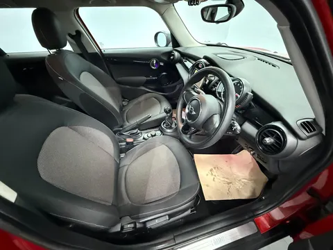 MINI HATCHBACK 1.2 One 5dr