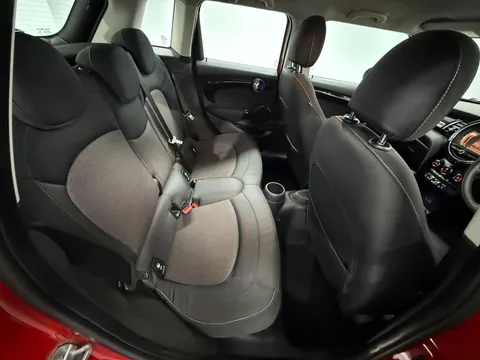 MINI HATCHBACK 1.2 One 5dr