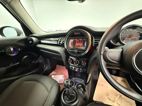 MINI HATCHBACK 1.2 One 5dr