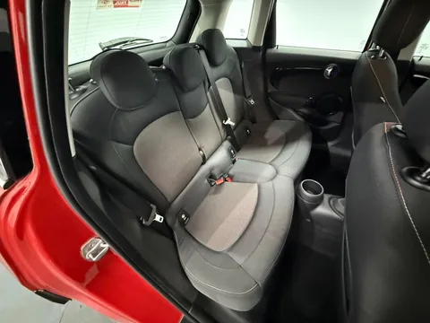 MINI HATCHBACK 1.2 One 5dr