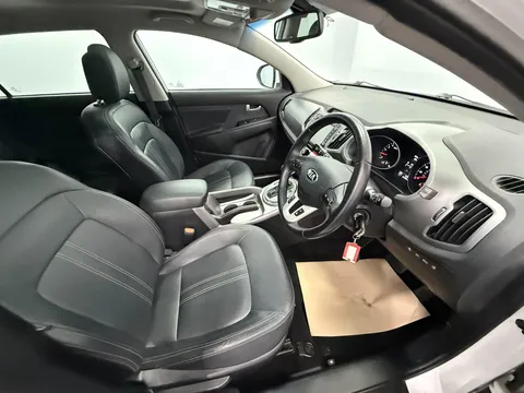 KIA SPORTAGE 2.0 CRDi KX-3 5dr Auto [Sat Nav]