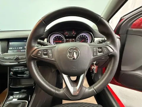VAUXHALL ASTRA 1.2 Turbo 145 SRi Nav 5dr