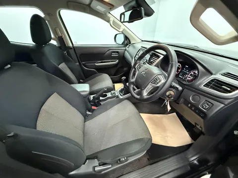 MITSUBISHI L200 Double Cab DI-D 150 Trojan 4WD