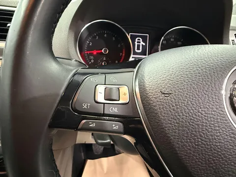 VOLKSWAGEN POLO 1.2 TSI Beats 5dr
