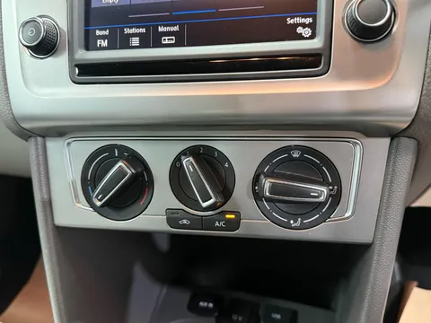 VOLKSWAGEN POLO 1.2 TSI Beats 5dr