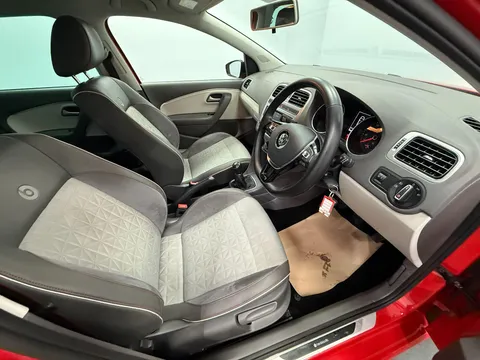VOLKSWAGEN POLO 1.2 TSI Beats 5dr