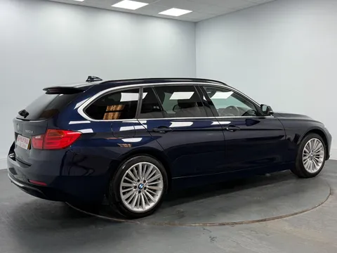 BMW 3 SERIES 320d Luxury 5dr Step Auto [Business Media]