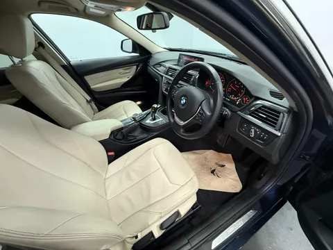 BMW 3 SERIES 320d Luxury 5dr Step Auto [Business Media]