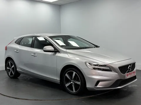 VOLVO V40 D4 [190] R DESIGN 5dr