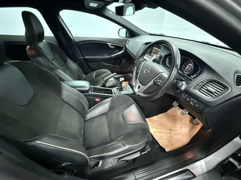 VOLVO V40 D4 [190] R DESIGN 5dr