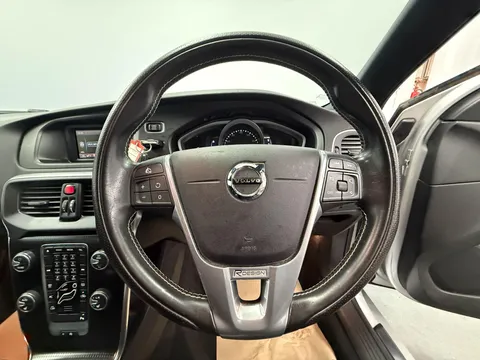 VOLVO V40 D4 [190] R DESIGN 5dr