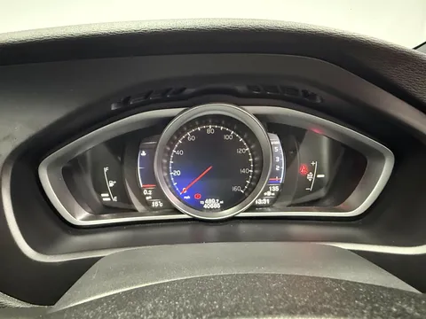 VOLVO V40 D4 [190] R DESIGN 5dr