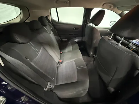 NISSAN LEAF 110kW N-Connecta 39kWh 5dr Auto