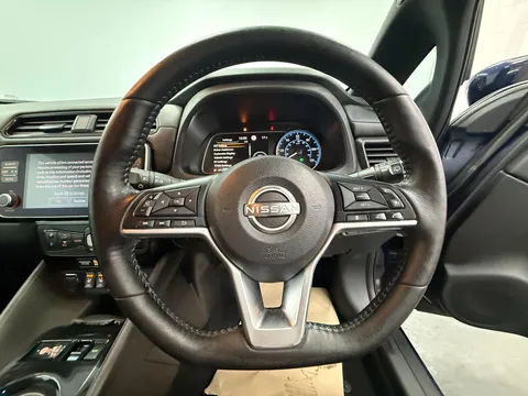 NISSAN LEAF 110kW N-Connecta 39kWh 5dr Auto