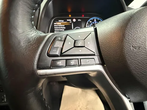 NISSAN LEAF 110kW N-Connecta 39kWh 5dr Auto