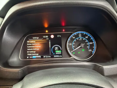 NISSAN LEAF 110kW N-Connecta 39kWh 5dr Auto