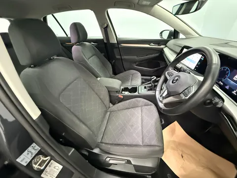 VOLKSWAGEN GOLF 2.0 TDI Life 5dr