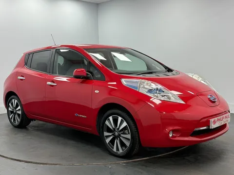 NISSAN LEAF 80kW Tekna 30kWh 5dr Auto