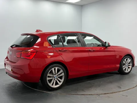 BMW 1 SERIES 118i [1.5] Sport 5dr [Nav]