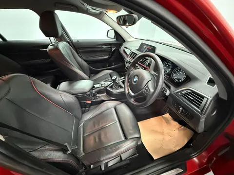 BMW 1 SERIES 118i [1.5] Sport 5dr [Nav]