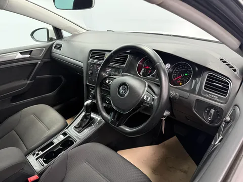 VOLKSWAGEN GOLF 1.6 TDI Match 5dr DSG
