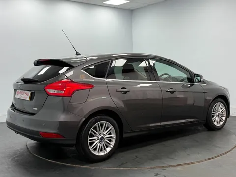 FORD FOCUS 1.0 EcoBoost 125 Zetec Edition 5dr