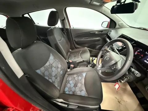 VAUXHALL VIVA 1.0 Rocks 5dr