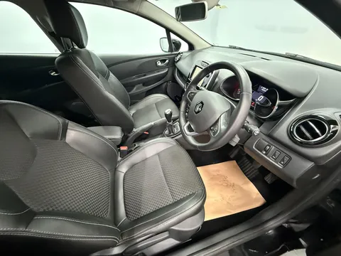 RENAULT CLIO 1.5 dCi 90 Dynamique S Nav 5dr