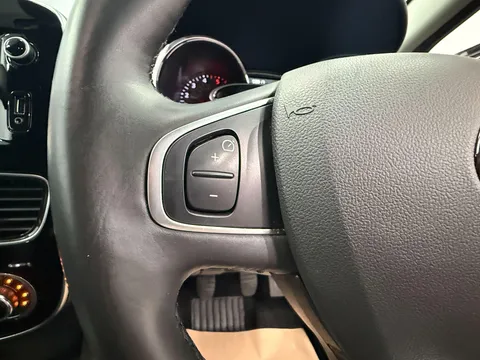 RENAULT CLIO 1.5 dCi 90 Dynamique S Nav 5dr