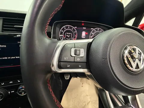 VOLKSWAGEN GOLF 2.0 TSI 245 GTI Performance 3dr