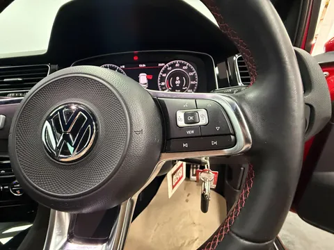VOLKSWAGEN GOLF 2.0 TSI 245 GTI Performance 3dr