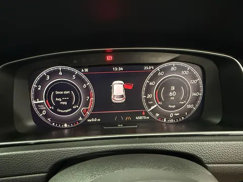 VOLKSWAGEN GOLF 2.0 TSI 245 GTI Performance 3dr