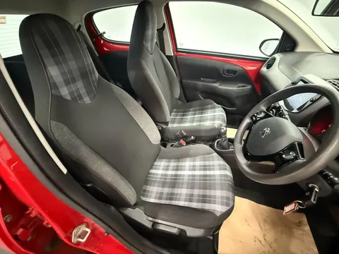 PEUGEOT 108 1.0 72 Active 5dr