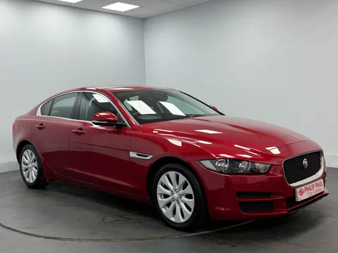 JAGUAR XE 2.0d Prestige 4dr