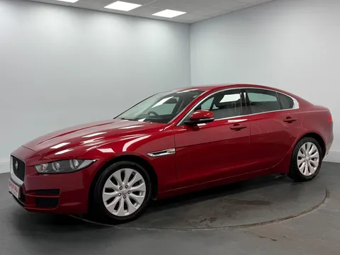 JAGUAR XE 2.0d Prestige 4dr