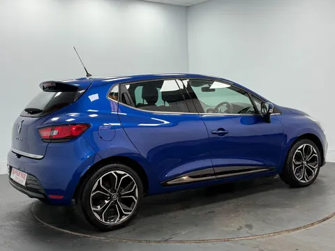 RENAULT CLIO 0.9 TCE 90 Iconic 5dr