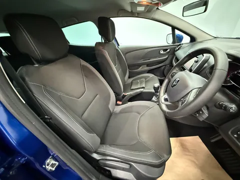 RENAULT CLIO 0.9 TCE 90 Iconic 5dr