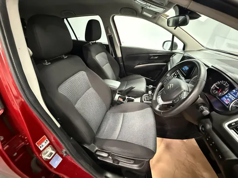 SUZUKI S-CROSS 1.4 Boosterjet 48V Hybrid Motion 5dr