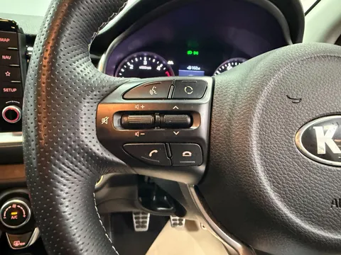 KIA STONIC 1.6 CRDi First Edition 5dr