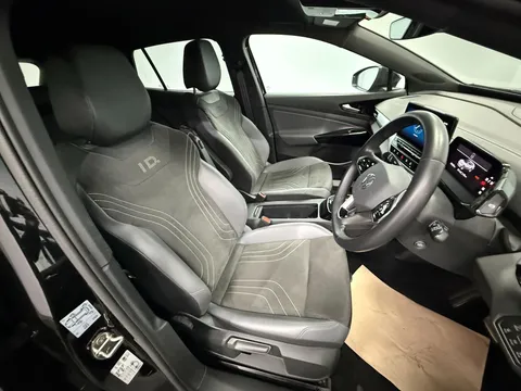 VOLKSWAGEN ID.4 109kW Style Pure 52kWh 5dr Auto [110kW Ch]