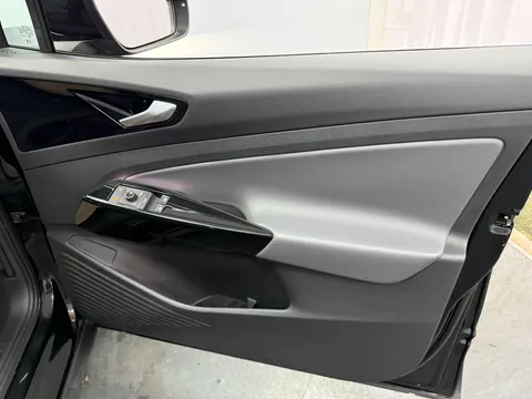 VOLKSWAGEN ID.4 109kW Style Pure 52kWh 5dr Auto [110kW Ch]