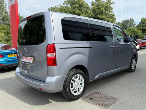 PEUGEOT TRAVELLER 2.0 BlueHDi 150 Business Standard [9 Seat] 5dr