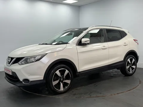 NISSAN QASHQAI 1.5 dCi N-Connecta 5dr